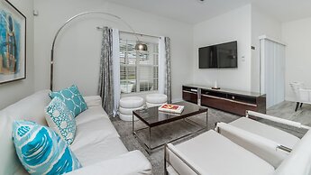 1595 Moon Valley Drive