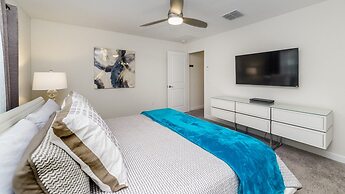 1595 Moon Valley Drive