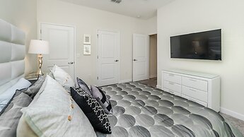 1595 Moon Valley Drive