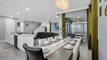 8949 Amelia Downs Trail