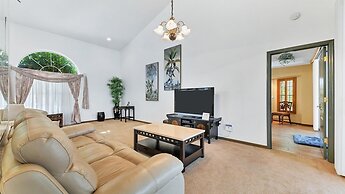 854 Ellicott Circle nw