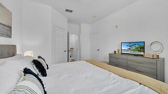 2303 Butterfly Palm way Unit 102