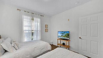 2303 Butterfly Palm way Unit 102