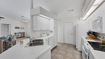 15264 red Head Avenue