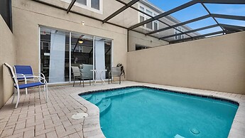 7653 sir Kaufmann Court