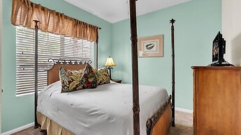 7653 sir Kaufmann Court