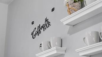 5638 Colonial Oaks Blvd