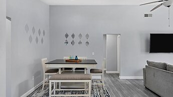 5638 Colonial Oaks Blvd