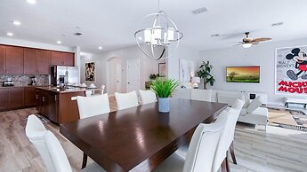 4720 Sleepy Hollow Drive