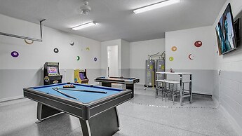 1749 Caribbean View Terrace