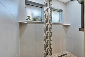 2301 West Marion Avenue