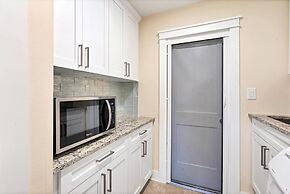 2301 West Marion Avenue