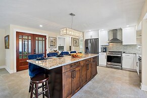 2301 West Marion Avenue