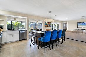 2301 West Marion Avenue