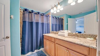 8946 Cuban Palm Road