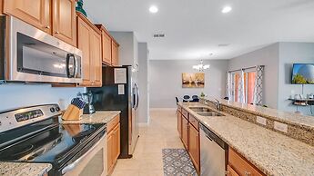 8946 Cuban Palm Road