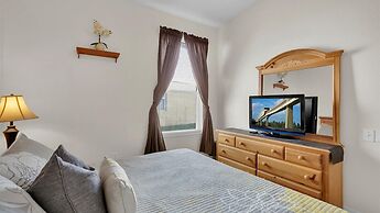 8034 King Palm Circle