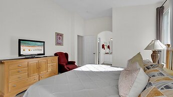 8034 King Palm Circle