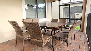 1405 Thunderbird Road