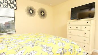 1405 Thunderbird Road