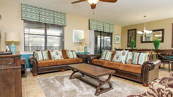 1405 Thunderbird Road