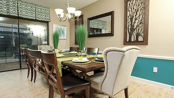 1405 Thunderbird Road