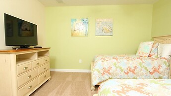 1405 Thunderbird Road