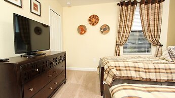 1405 Thunderbird Road