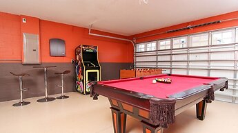 1405 Thunderbird Road