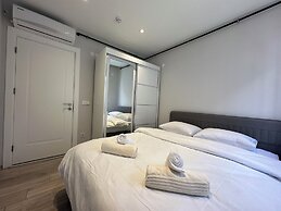 Real Homes & Metro Line