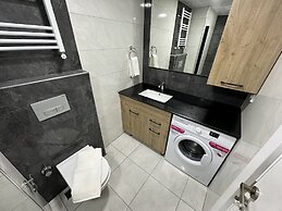 Real Homes & Metro Line