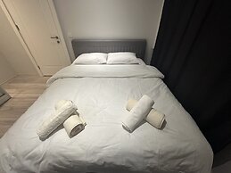 Real Homes & Metro Line