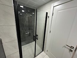 Real Homes & Metro Line