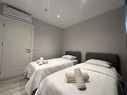 Real Homes & Metro Line