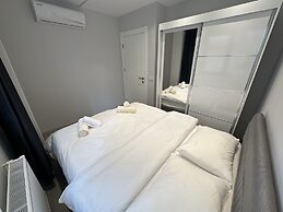 Real Homes & Metro Line