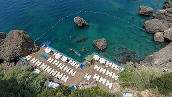 Real Homes & Metro Line