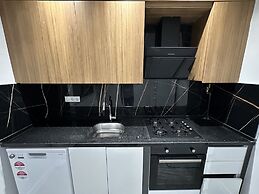 Real Homes & Metro Line