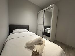 Real Homes & Metro Line