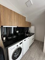 Real Homes & Metro Line