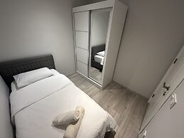 Real Homes & Metro Line