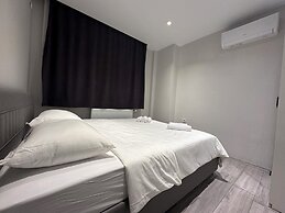 Real Homes & Metro Line