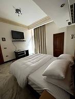 The Glasshouse Pools