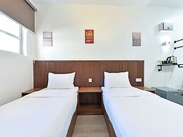 Capital O 90882 Padi Hotel