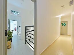 Capital O 90882 Padi Hotel