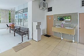 OYO 90879 Eleven Inn