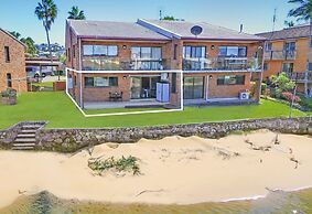 Barooga1- Mooloolaba Canal Front