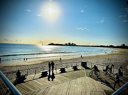 Barooga1- Mooloolaba Canal Front