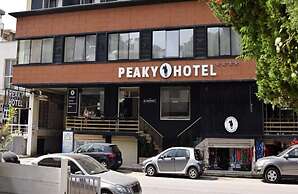 Peaky Hotel