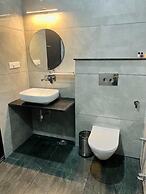 R G Bilkha Hotel And Resorts