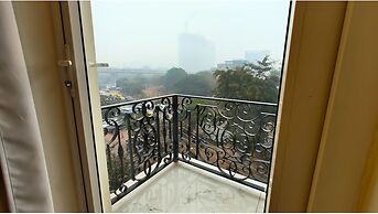 AVA Hotels and Corporate Stays Golf course